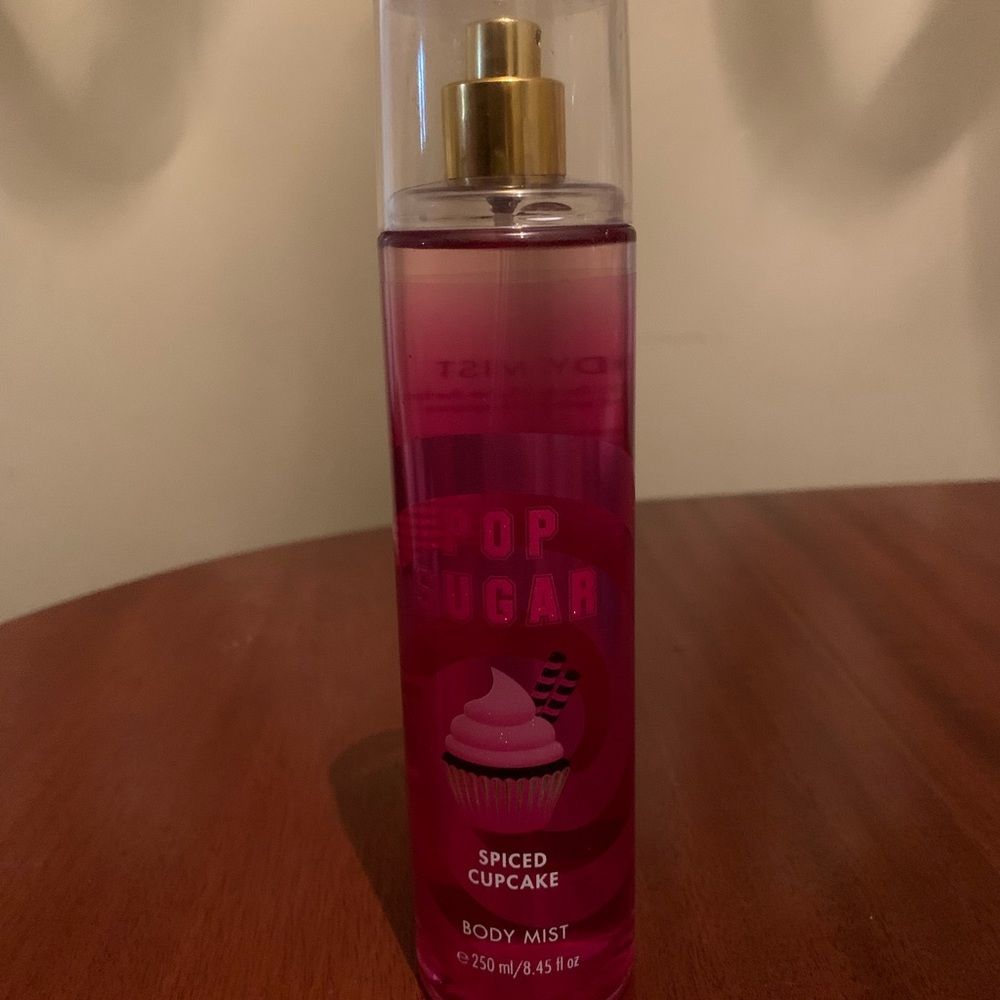 Pop Sugar spiced cupcake body mist